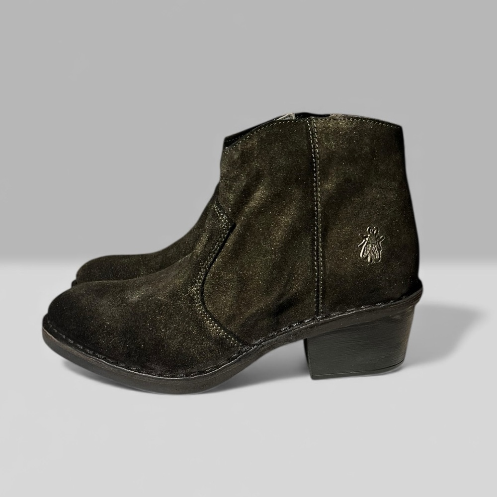 🌻NEW w/tag Fly London Dari Griffon Olive Green Leather Ankle Boots Womens EU 39
